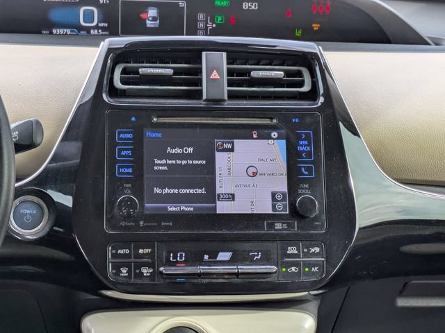 Used 2017 Toyota Prius Three FWD image 17