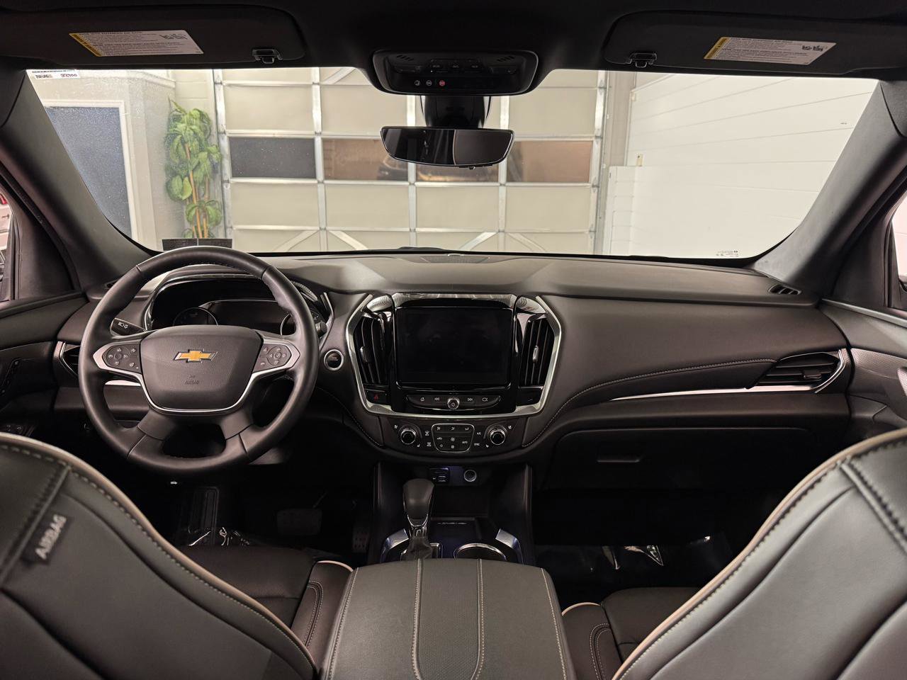 Used 2023 Chevrolet Traverse Premier w/ LPO, Floor Liner Package AWD/4WD image 32