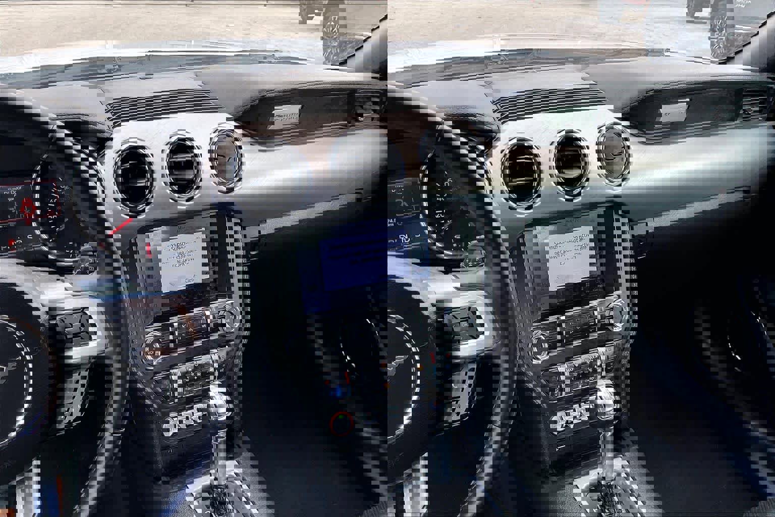 Used 2022 Ford Mustang Premium image 6