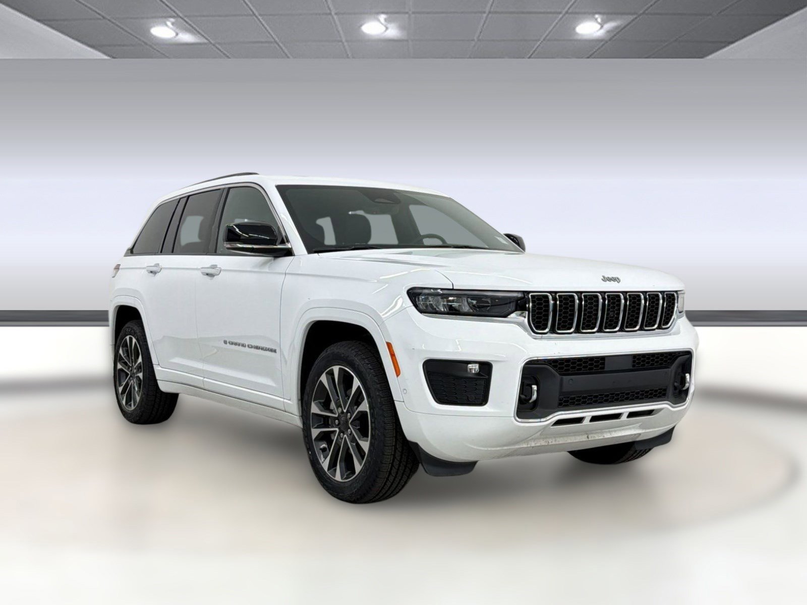 Used 2023 Jeep Grand Cherokee Overland AWD/4WD image 7