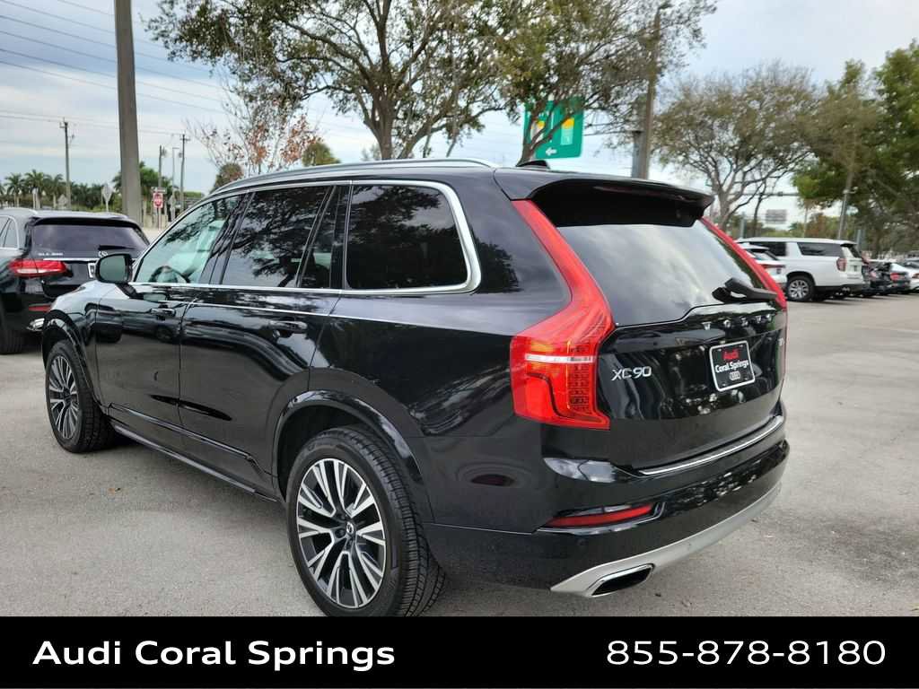 Used 2021 Volvo XC90 T5 Momentum w/ Protection Package Premier image 12