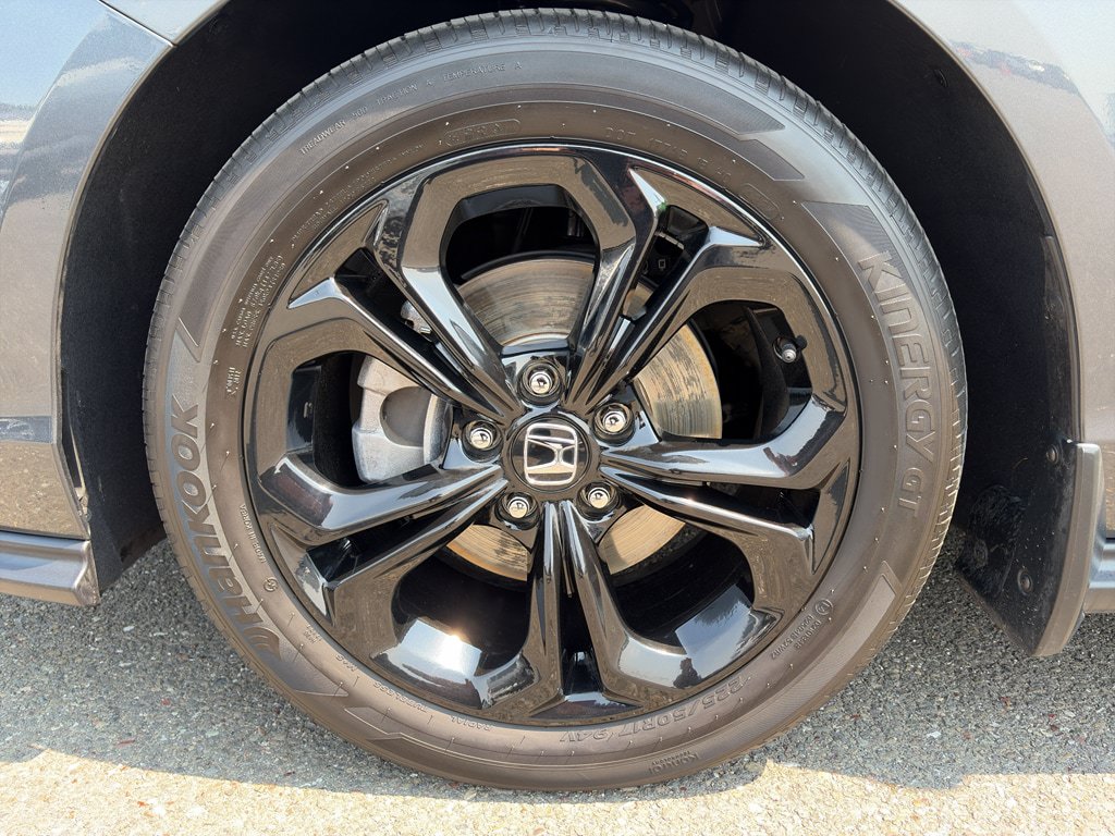 Used 2025 Honda Accord SE image 10