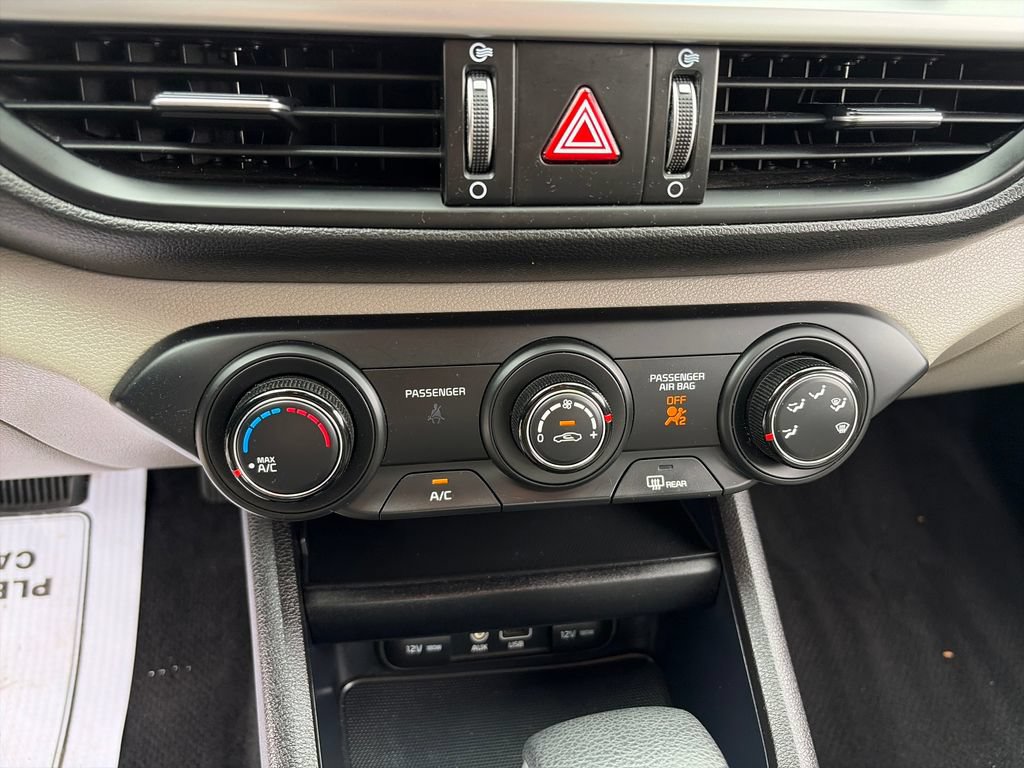Used 2021 Kia Forte LXS FWD image 22