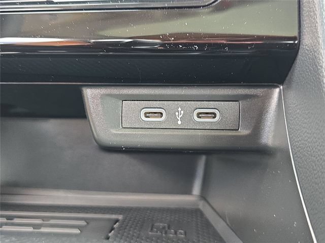 New 2026 Volkswagen Jetta SE FWD image 17