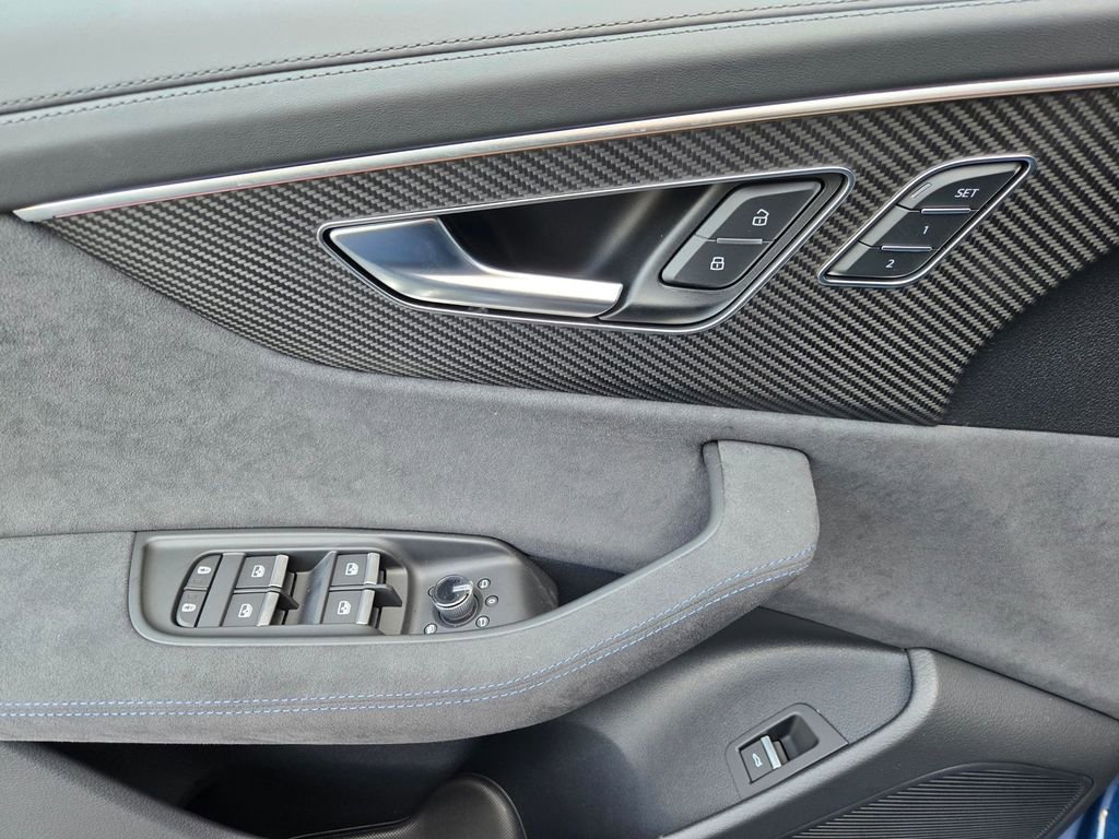 New 2026 Audi RS Q8 performance image 18