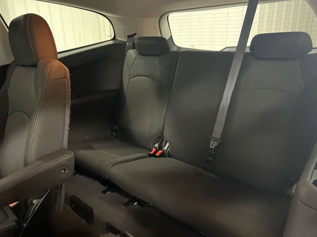 Used 2013 Chevrolet Traverse LT w/ All-Star Edition image 23