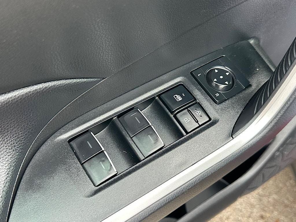Certified 2025 Toyota RAV4 XLE FWD image 15