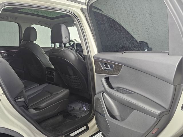 Used 2022 Audi Q7 3.0T Premium Plus w/ Premium Plus Package image 15