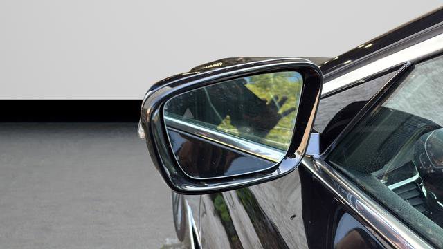 Used 2022 BMW 530i RWD image 29