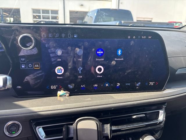 Used 2024 Chevrolet Traverse LT FWD image 9