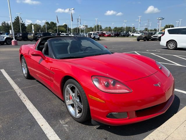 Used 2007 Chevrolet Corvette Coupe RWD image 2