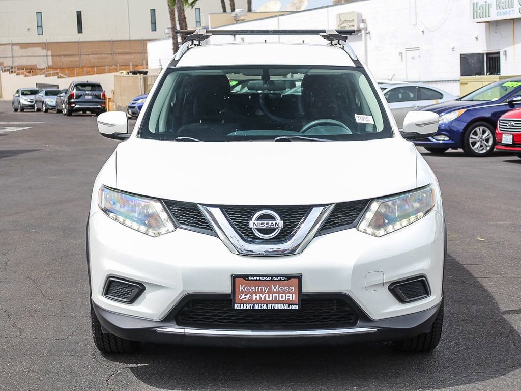 Used 2014 Nissan Rogue SV w/ SV Family Package image 2