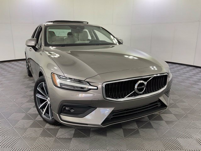 Used 2021 Volvo S60 T5 Momentum FWD image 8
