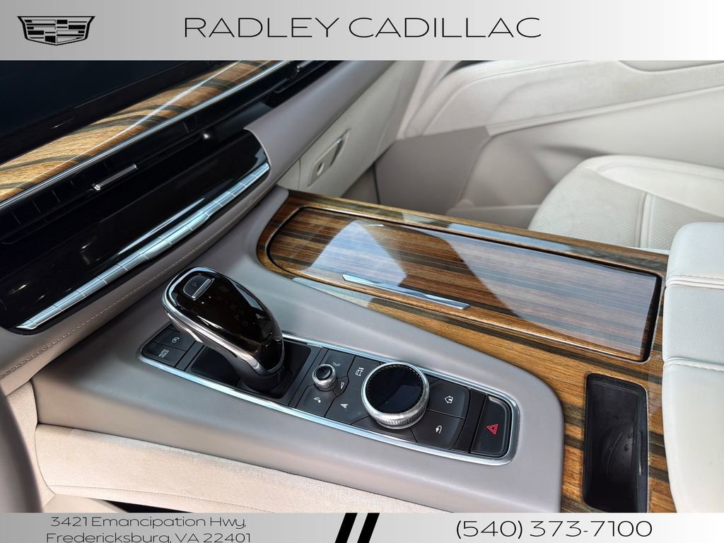 Used 2021 Cadillac Escalade Sport Platinum AWD/4WD image 9