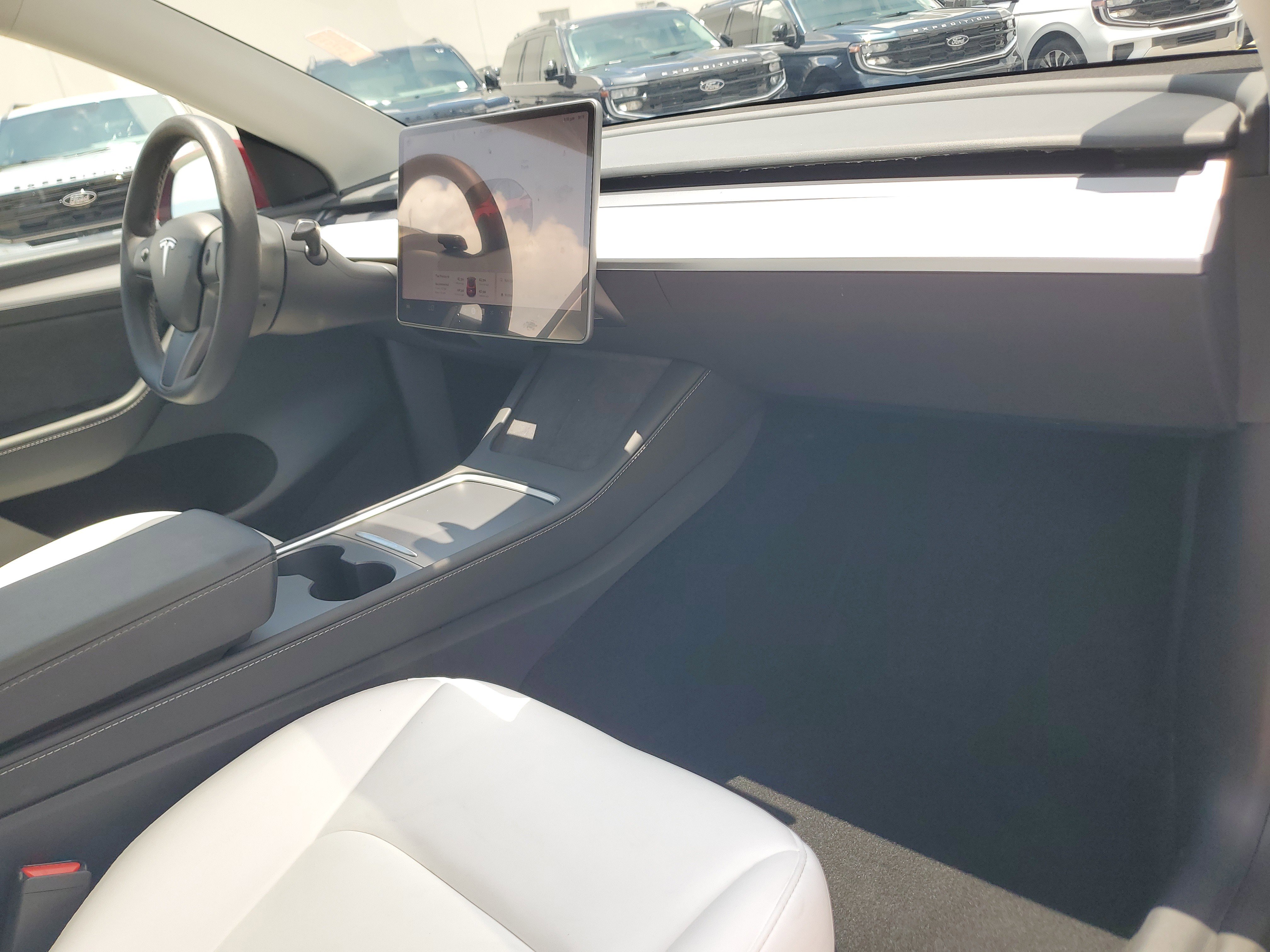 Used 2024 Tesla Model Y Long Range RWD image 19