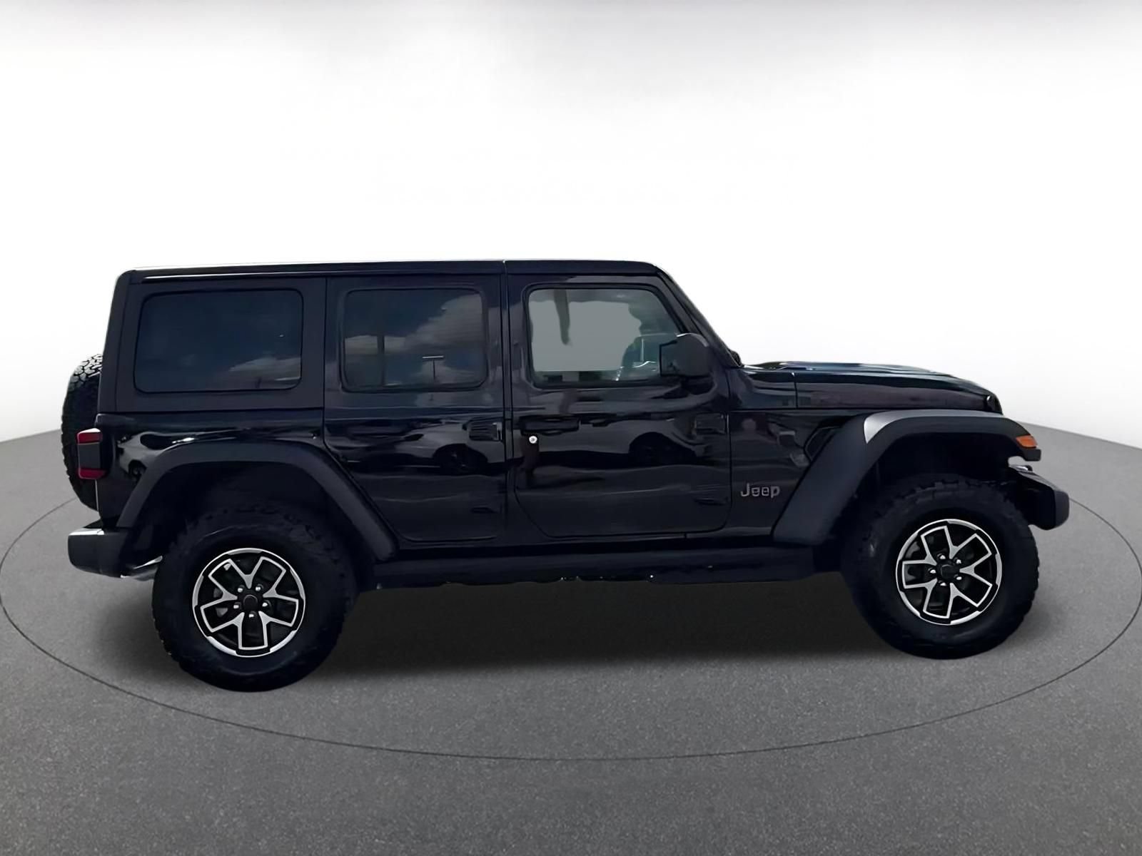 Used 2026 Jeep Wrangler Unlimited Rubicon AWD/4WD image 14