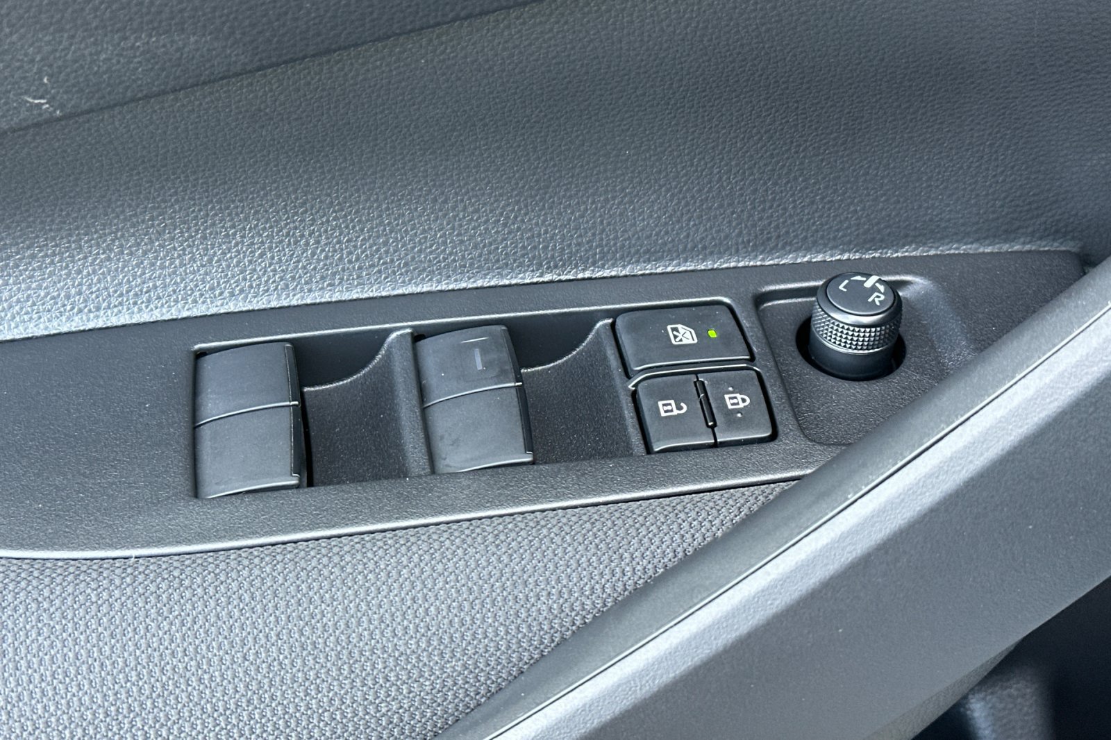 New 2027 Toyota Corolla LE w/ LE Premium Package FWD image 12