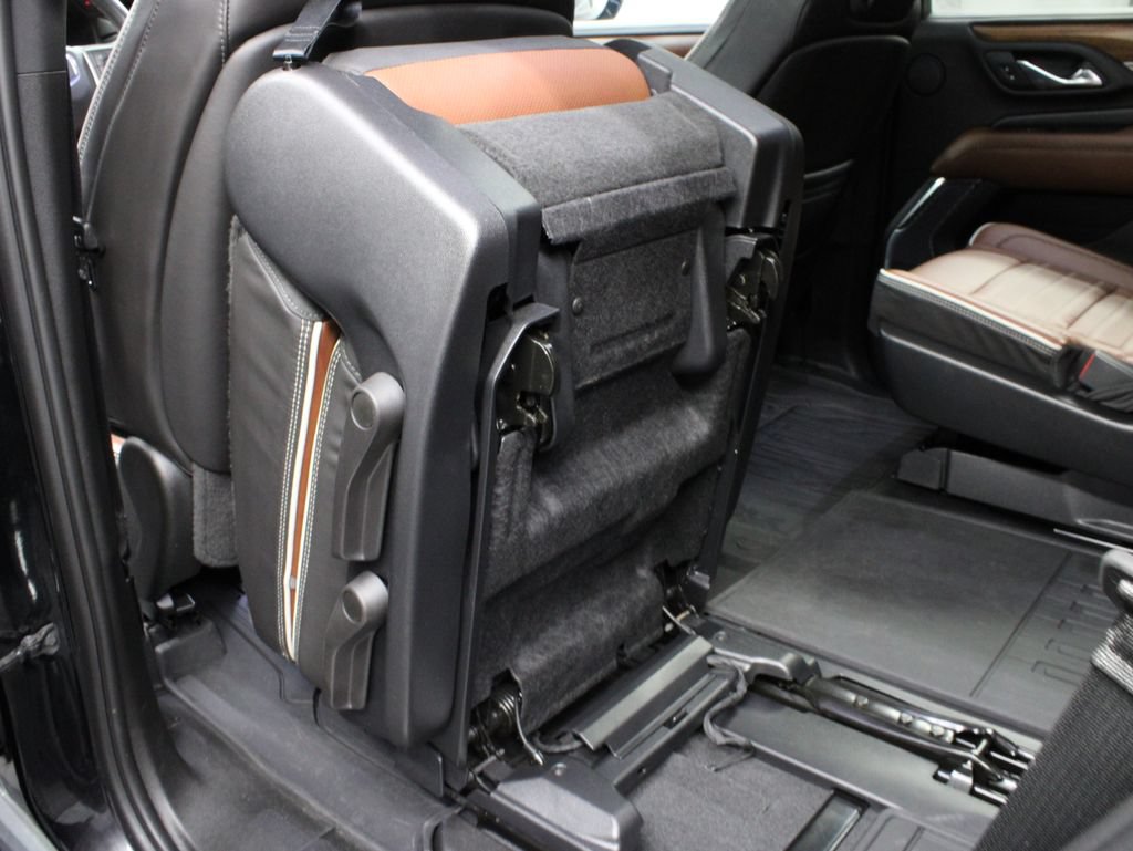 Used 2023 GMC Yukon Denali Ultimate AWD/4WD image 71