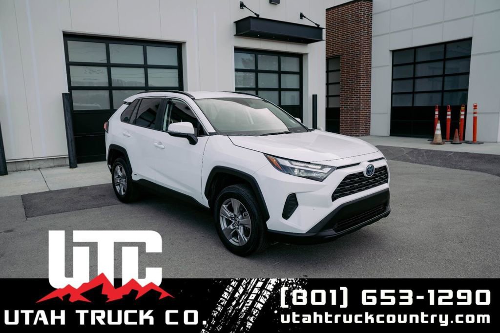 Used 2024 Toyota RAV4 XLE