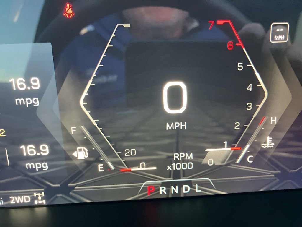 Used 2024 GMC Canyon AT4X image 14