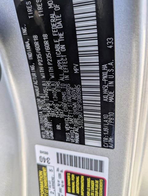 Used 2023 Toyota Sienna Limited image 38