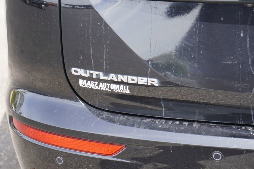 Used 2022 Mitsubishi Outlander SE AWD/4WD image 7