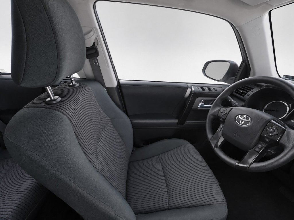 Certified 2023 Toyota 4Runner TRD Off-Road AWD/4WD image 18