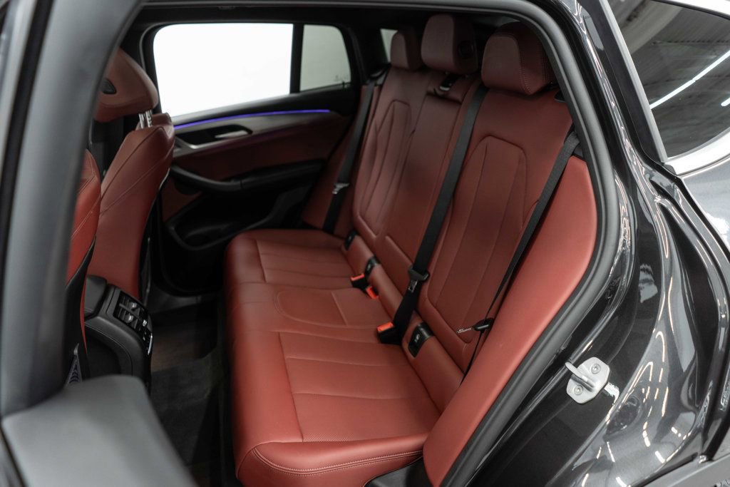 Used 2025 BMW X4 xDrive30i w/ Premium Package image 14