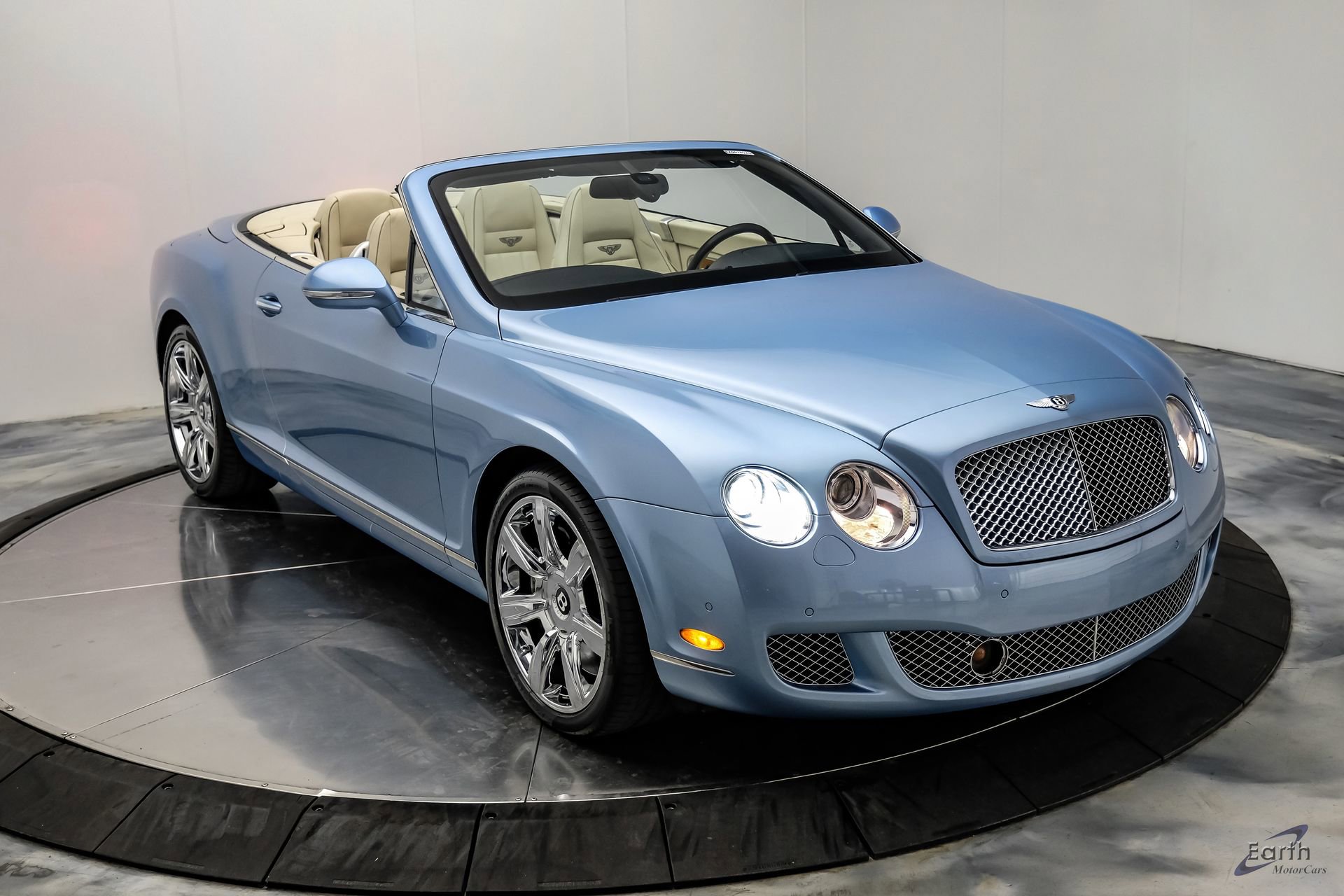 Used 2011 Bentley Continental GTC image 32