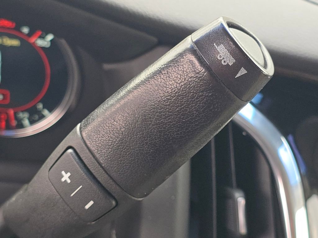 Used 2018 Cadillac Escalade Luxury image 39