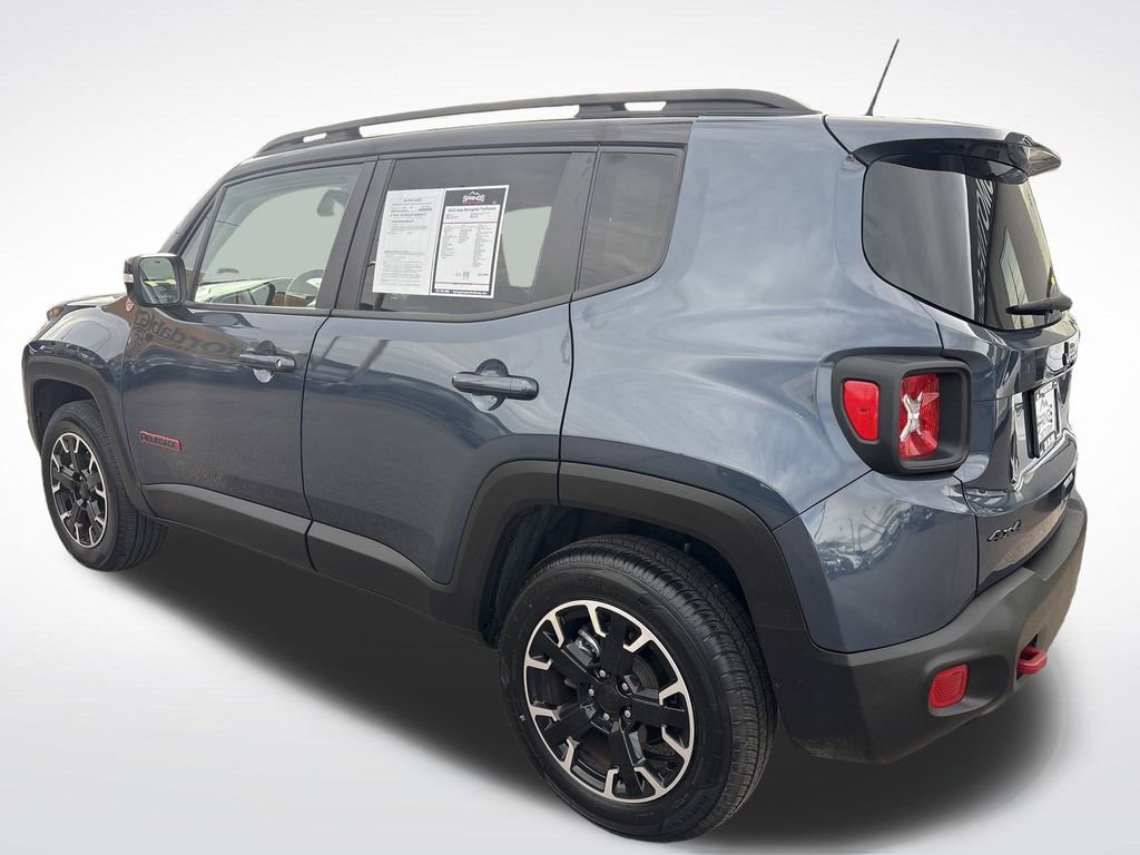 Used 2023 Jeep Renegade Trailhawk image 3