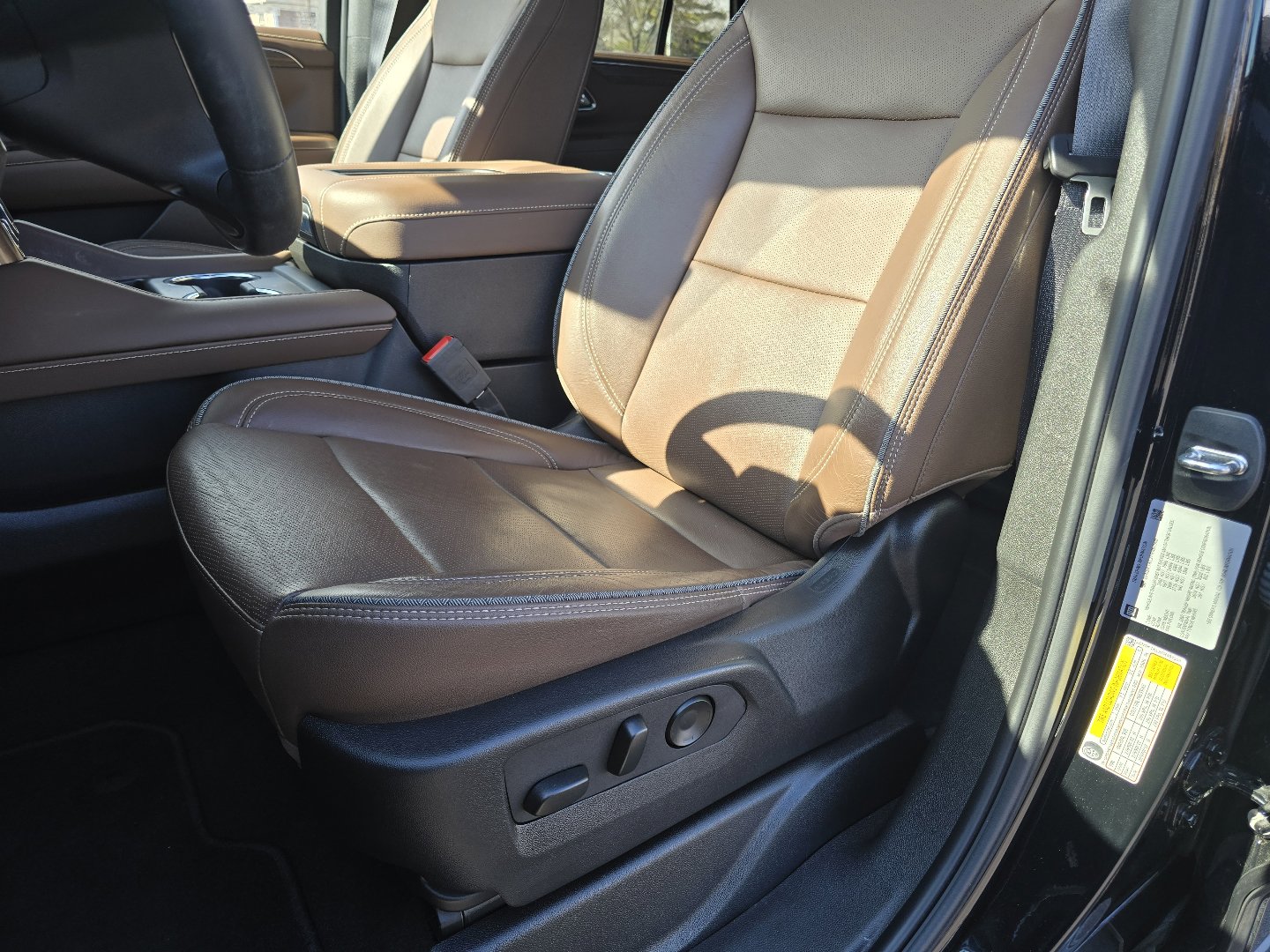 Used 2023 Chevrolet Tahoe High Country AWD/4WD image 42