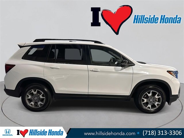 Certified 2022 Honda Passport TrailSport image 5