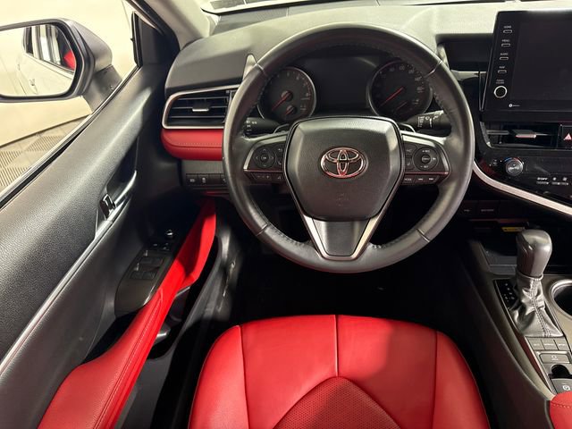 Used 2022 Toyota Camry XSE FWD image 25