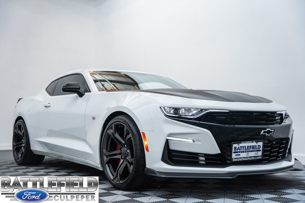 Used 2019 Chevrolet Camaro SS RWD image 1