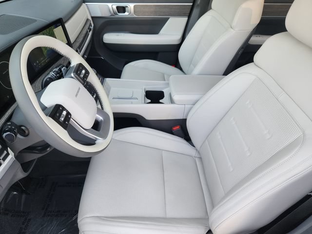 Used 2025 Hyundai Santa Fe Calligraphy FWD image 7