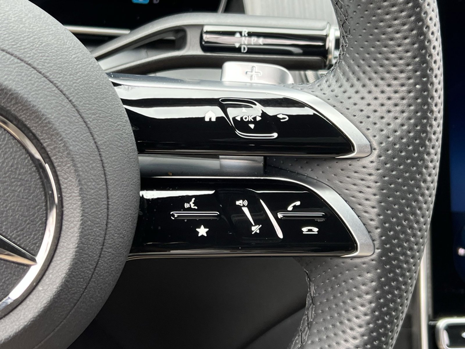 Certified 2025 Mercedes-Benz GLC 300 4MATIC image 29