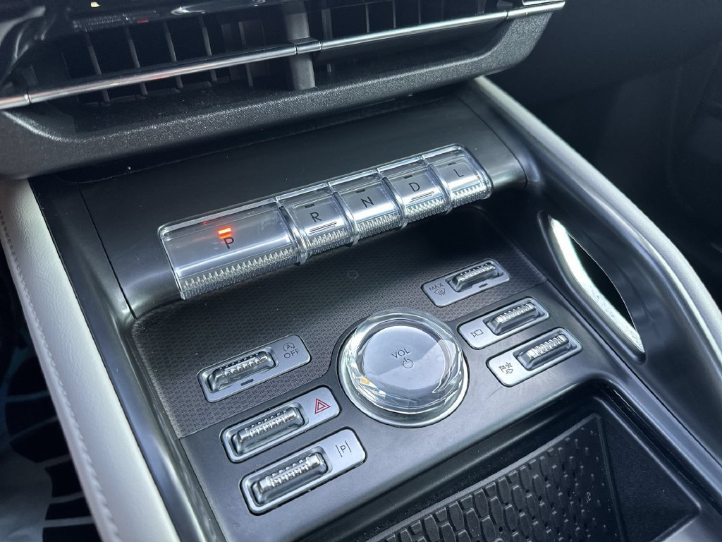 Certified 2024 Lincoln Nautilus Premier AWD/4WD image 22