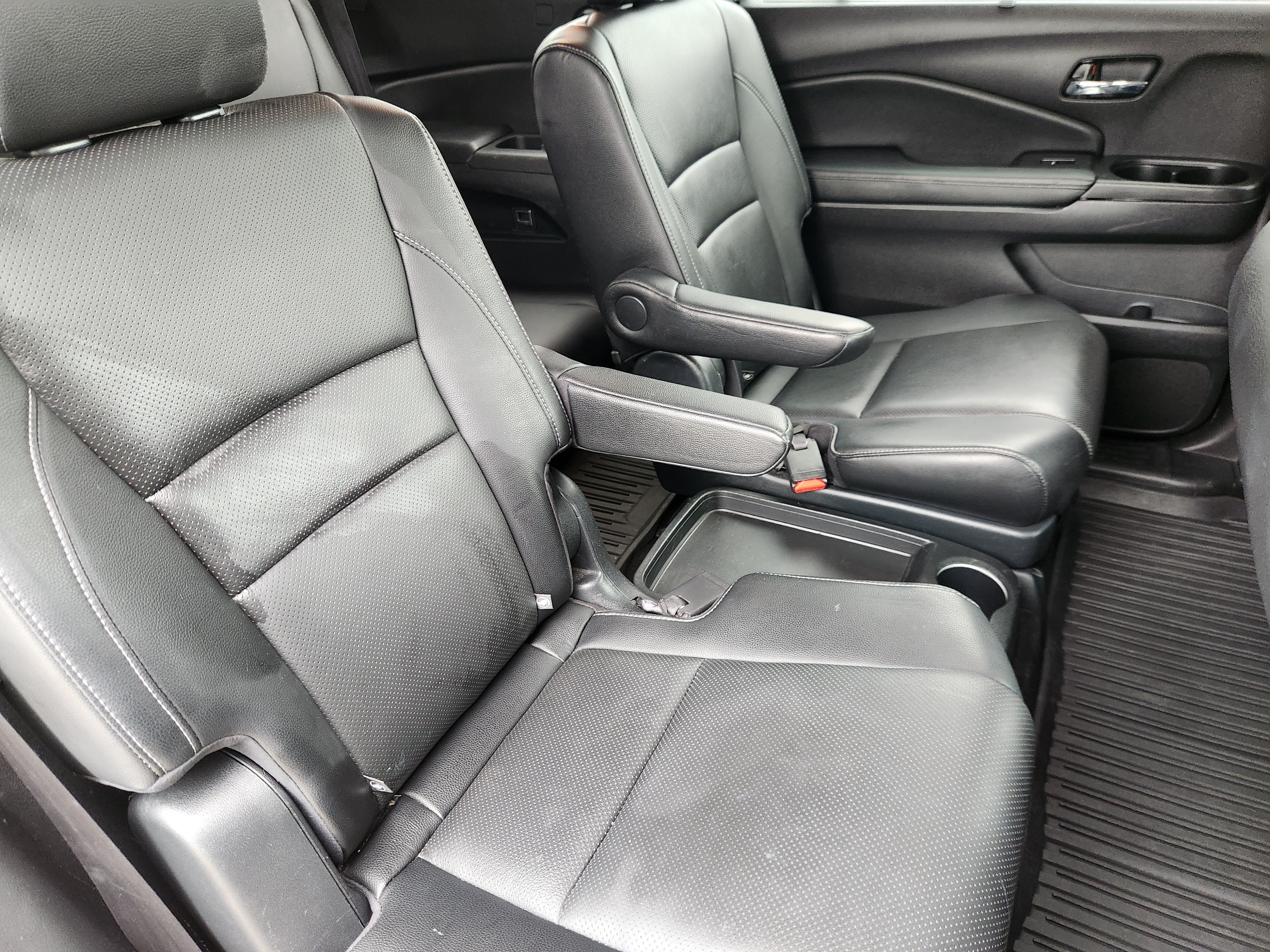 Used 2019 Honda Pilot Elite image 18