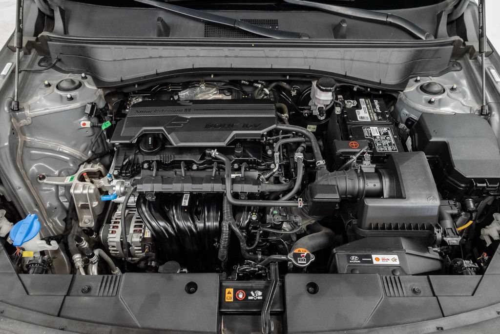 Used 2025 Hyundai Kona SEL FWD image 3