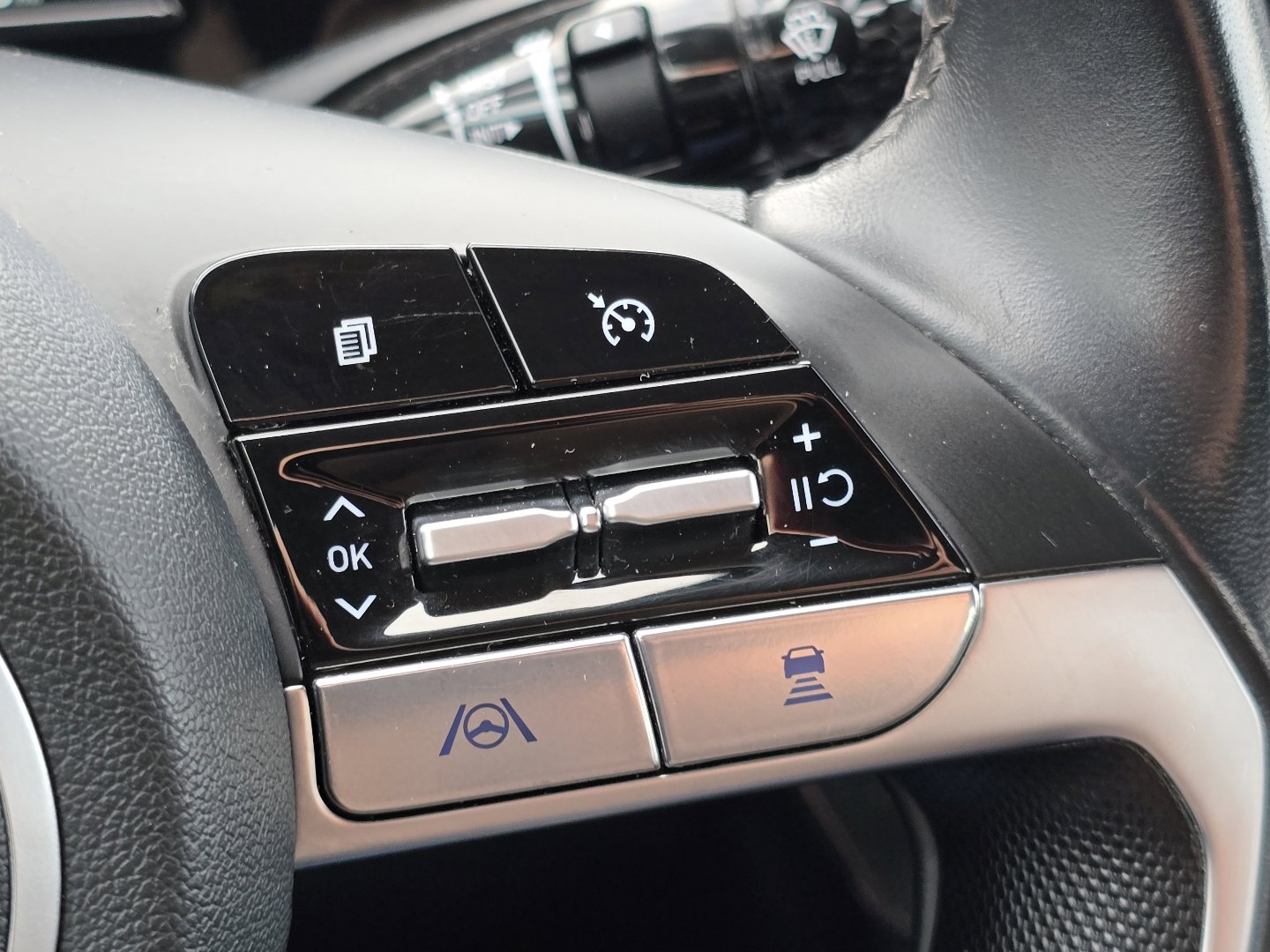 Used 2022 Hyundai Elantra SEL w/ Convenience Package image 12