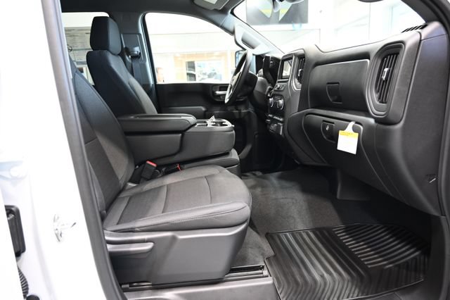 New 2026 Chevrolet Silverado 2500 Custom w/ Custom Value Package AWD/4WD image 11