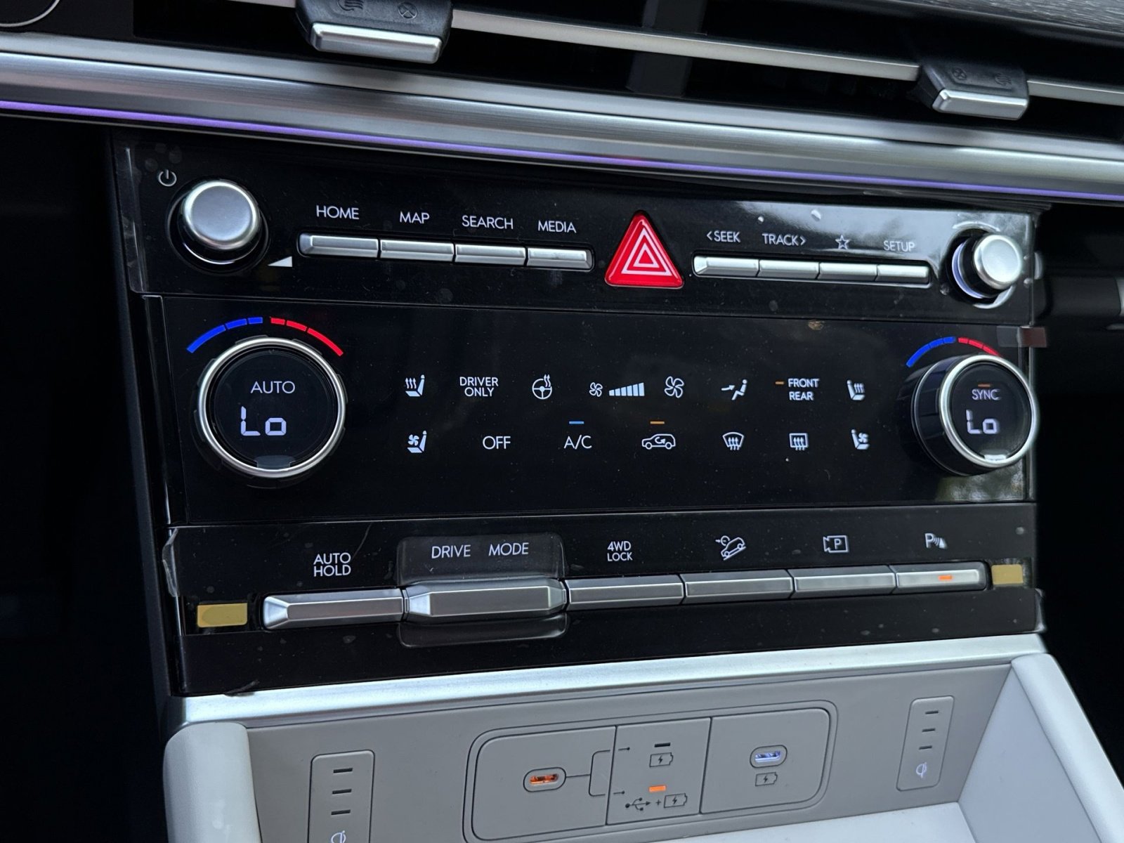 New 2026 Hyundai Santa Fe Limited AWD/4WD image 21