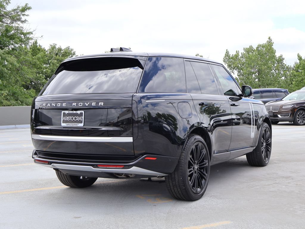 Certified 2025 Land Rover Range Rover Autobiography AWD/4WD image 7