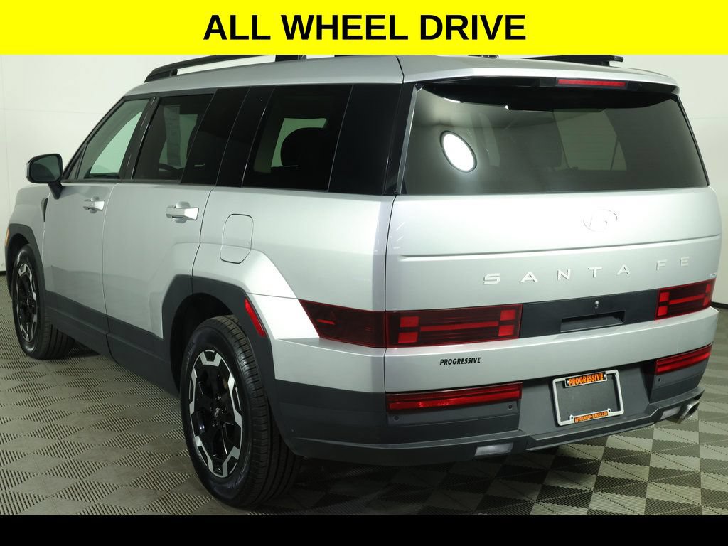 Used 2025 Hyundai Santa Fe SEL AWD/4WD image 4