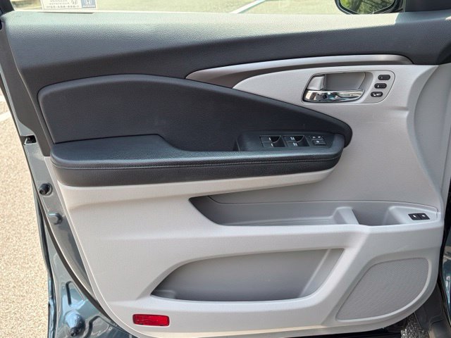 Used 2021 Honda Pilot Special Edition image 12
