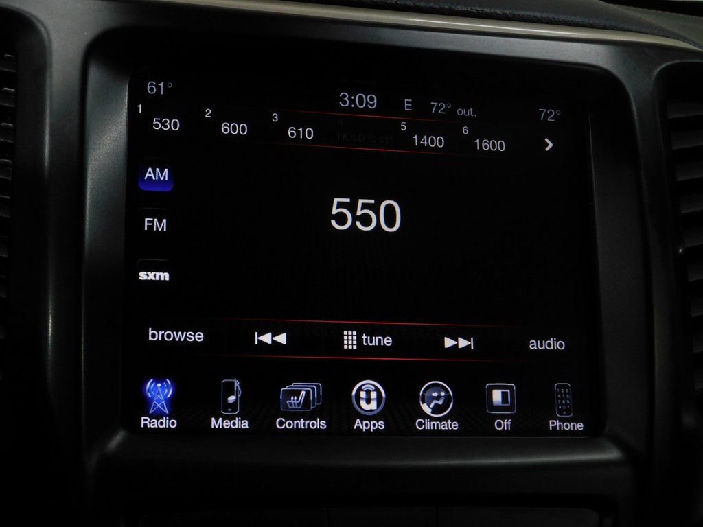 Used 2017 Jeep Cherokee Latitude w/ Comfort & Convenience Group AWD/4WD image 52
