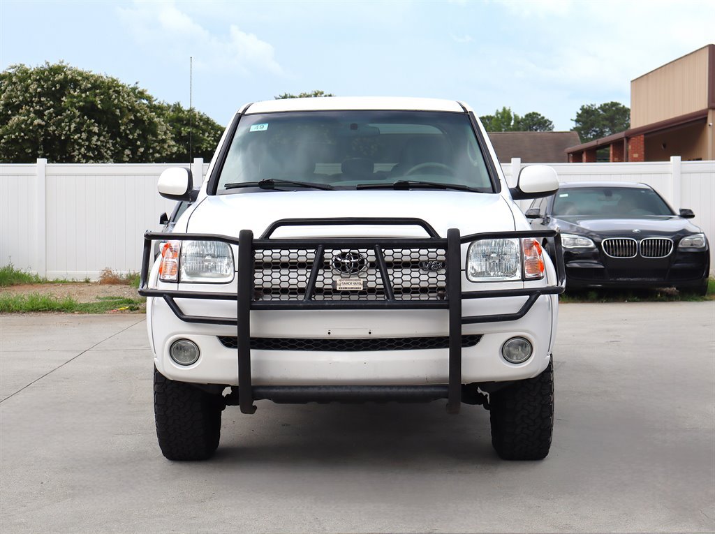 Used 2004 Toyota Tundra Limited RWD image 2
