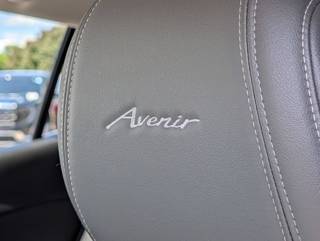 Used 2025 Buick Encore GX Avenir w/ Avenir Convenience Package AWD/4WD image 35