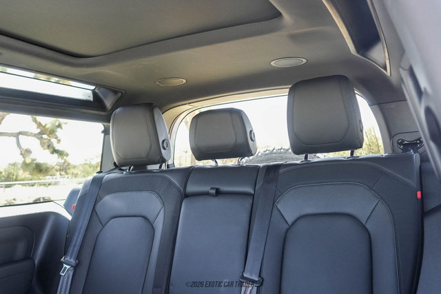 Used 2023 Land Rover Defender 90 X-Dynamic SE image 54